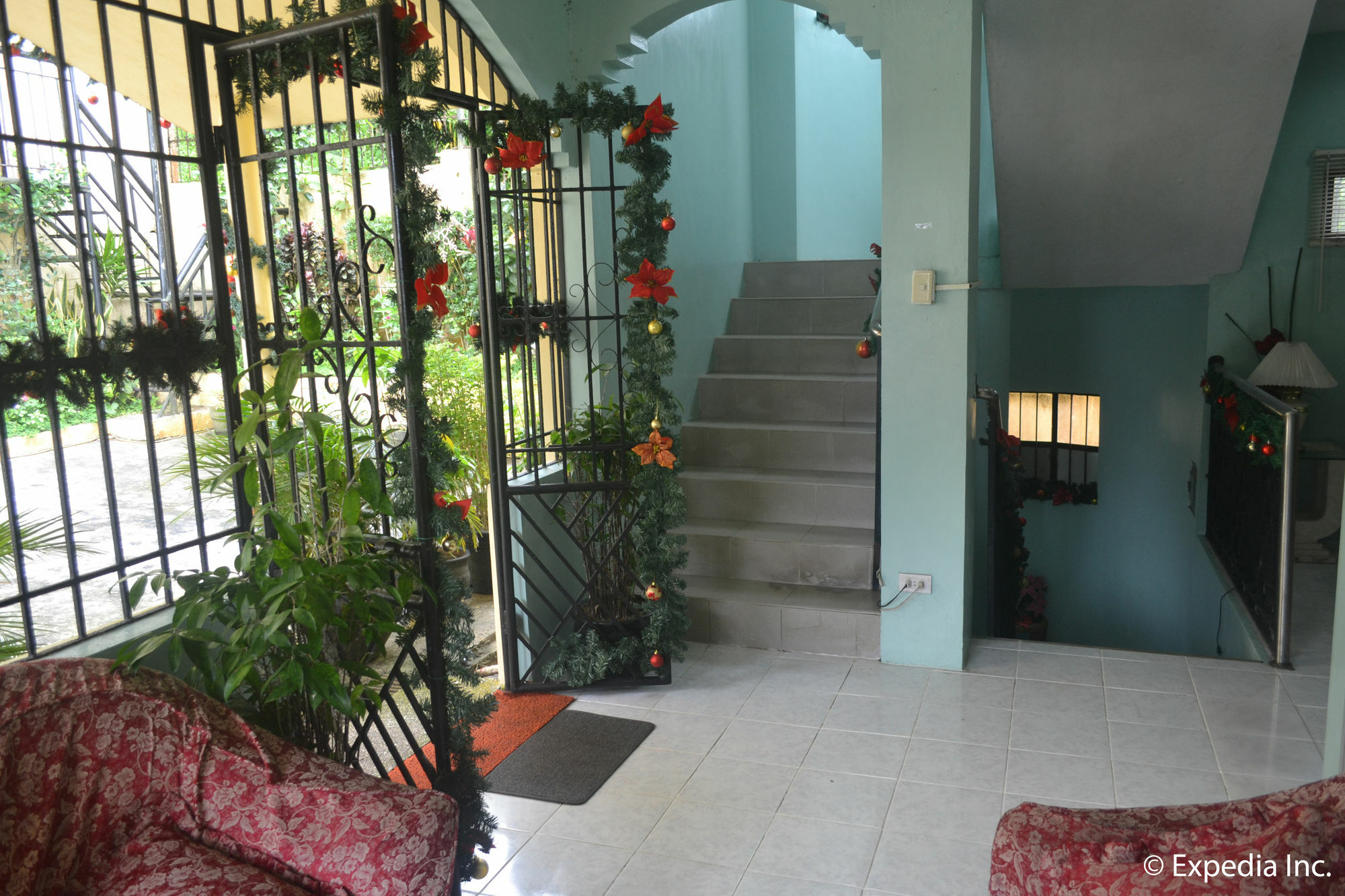 Royal Taal Inn Тагайтай Экстерьер фото